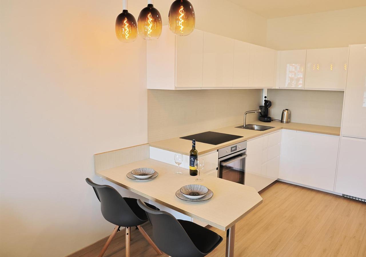 New Cozy 2 Room Pink Apartment Bratislava 059 المظهر الخارجي الصورة