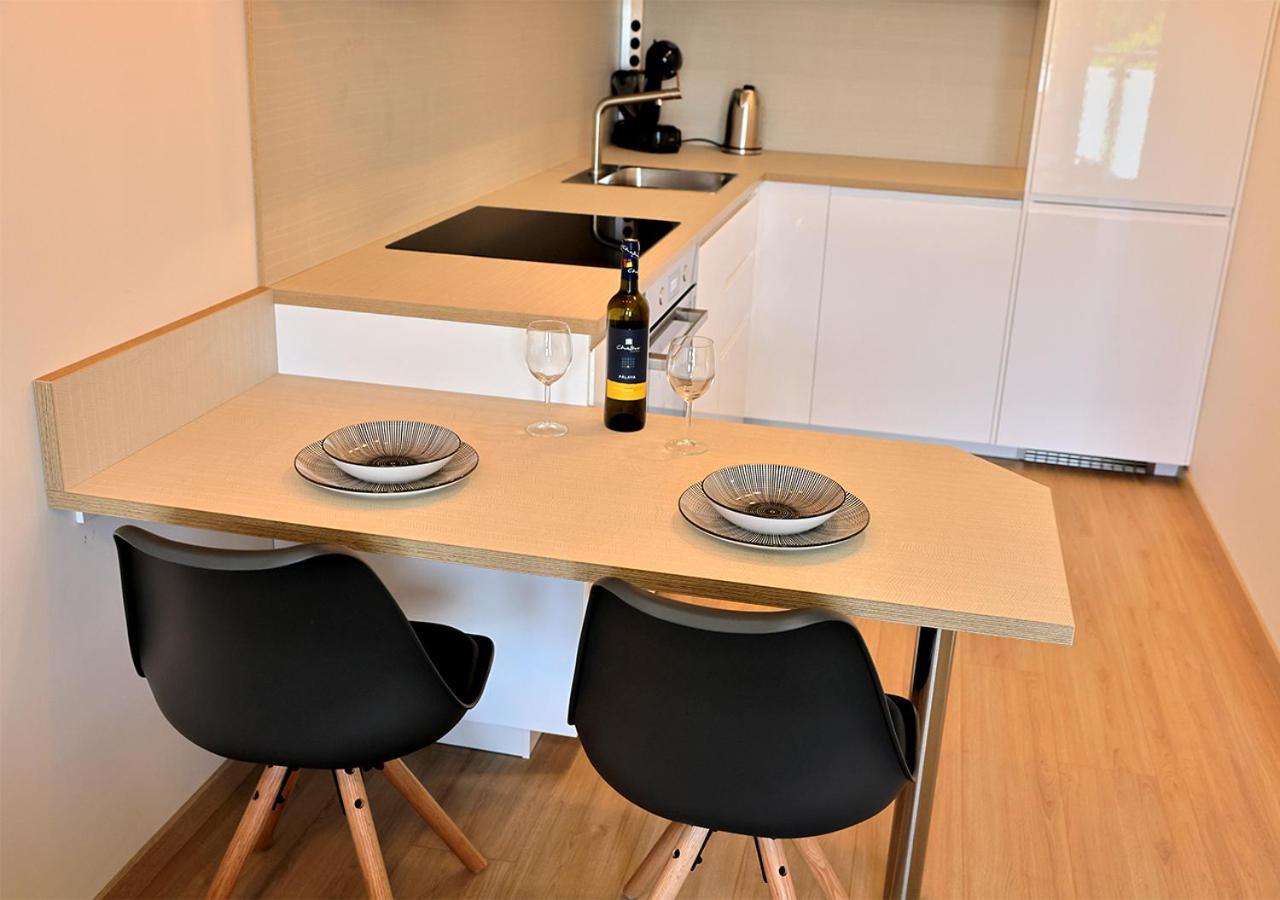 New Cozy 2 Room Pink Apartment Bratislava 059 المظهر الخارجي الصورة