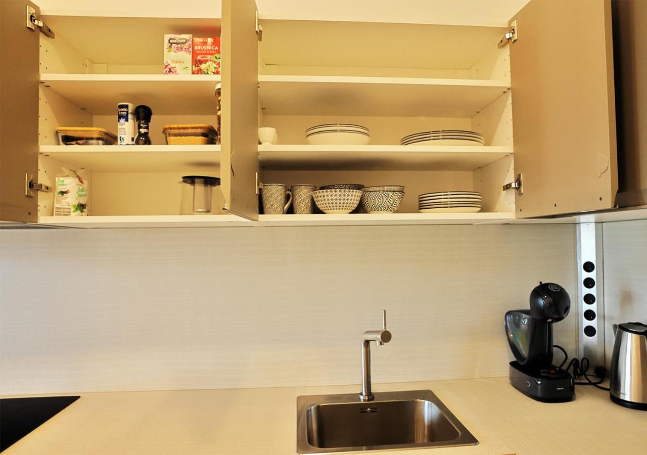 New Cozy 2 Room Pink Apartment Bratislava 059 المظهر الخارجي الصورة