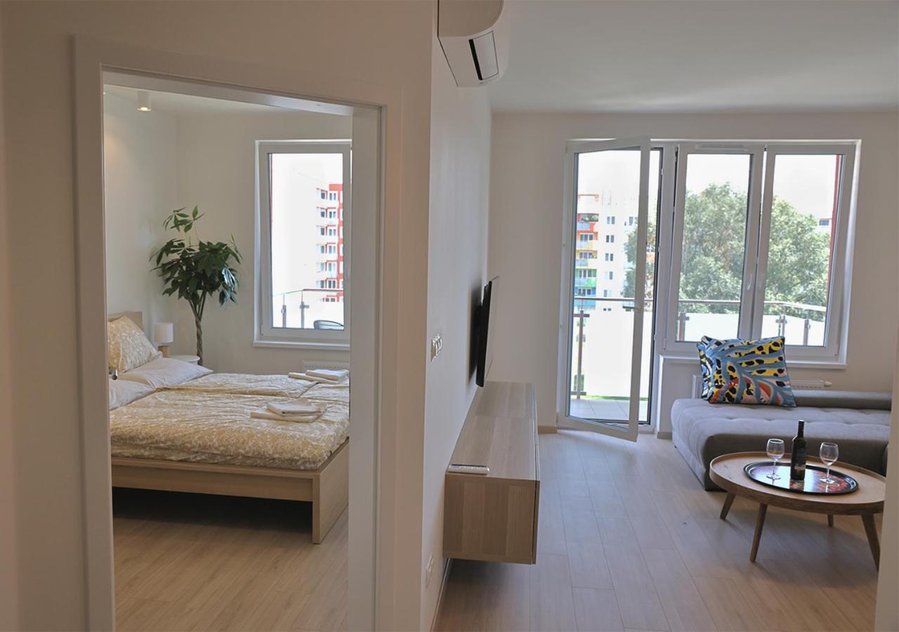 New Cozy 2 Room Pink Apartment Bratislava 059 المظهر الخارجي الصورة