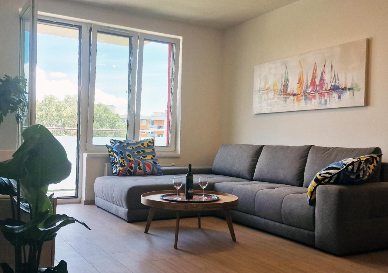 New Cozy 2 Room Pink Apartment Bratislava 059 المظهر الخارجي الصورة